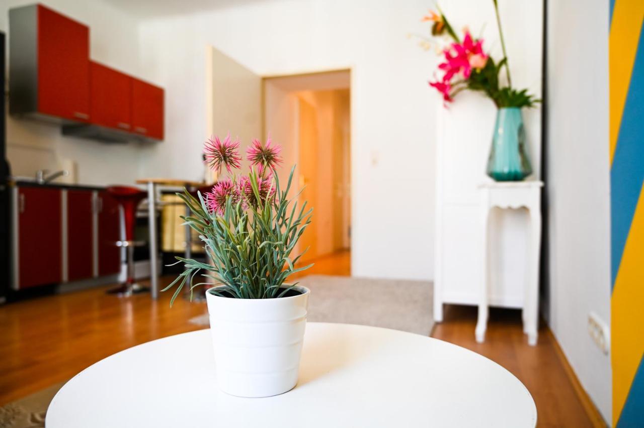 Backpacker Apartment Bahnhof Viyana Dış mekan fotoğraf